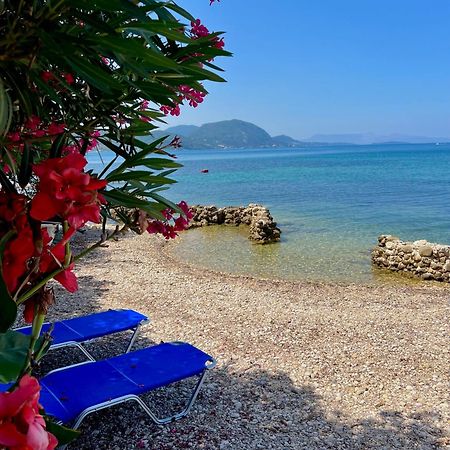 Kohyli Beachfront House Agia Pelagia Chlomou Extérieur photo