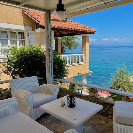 Kohyli Beachfront House Agia Pelagia Chlomou Extérieur photo