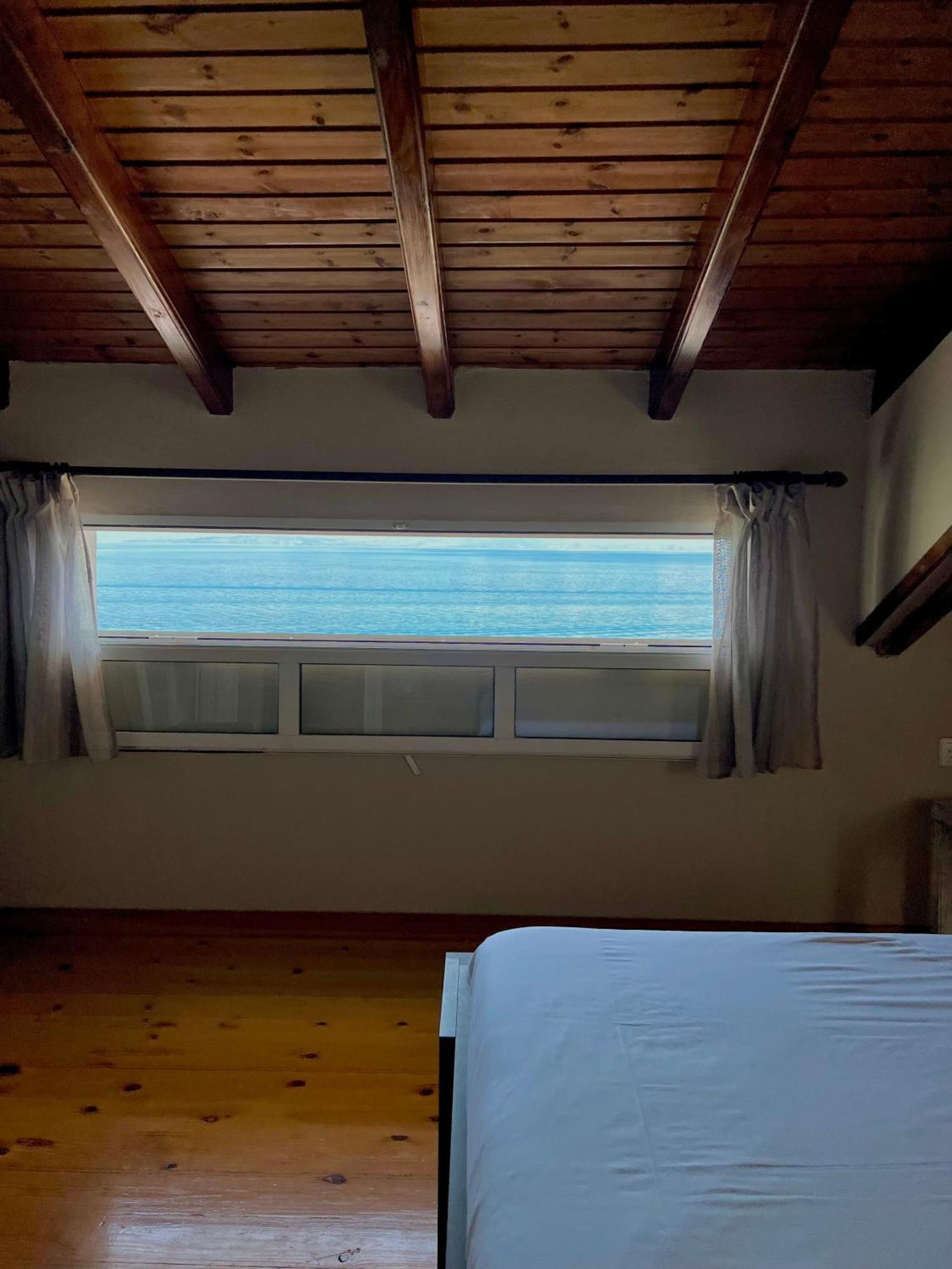 Kohyli Beachfront House Agia Pelagia Chlomou Extérieur photo